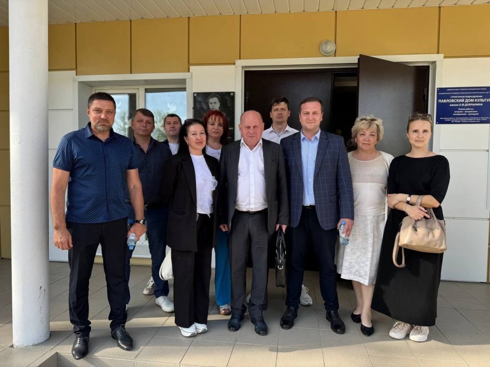 «Открытый микрофон» в Павловском: предложения взяты в работу