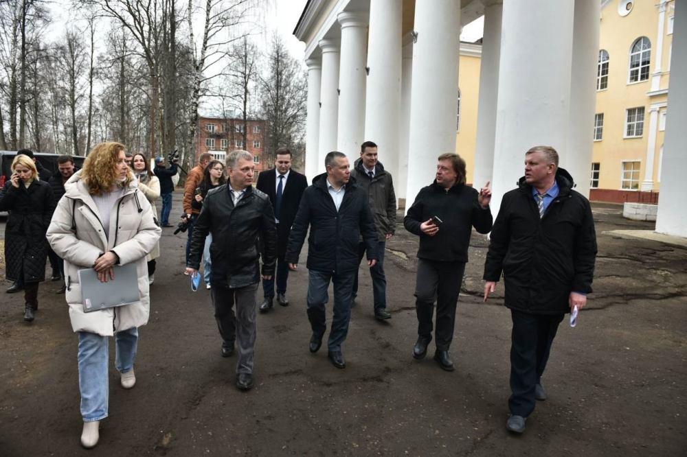 В Константиновском благоустроят территории соцобъектов и места воинской славы