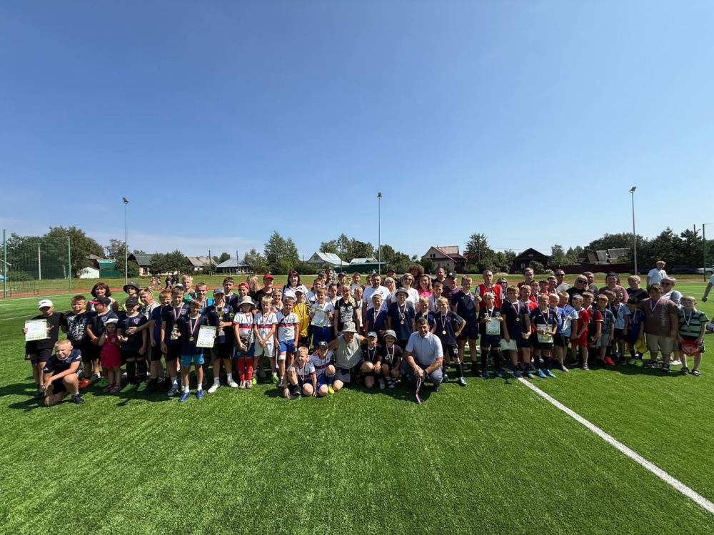 На Леонтьевском поле разыграли Летний кубок по футболу