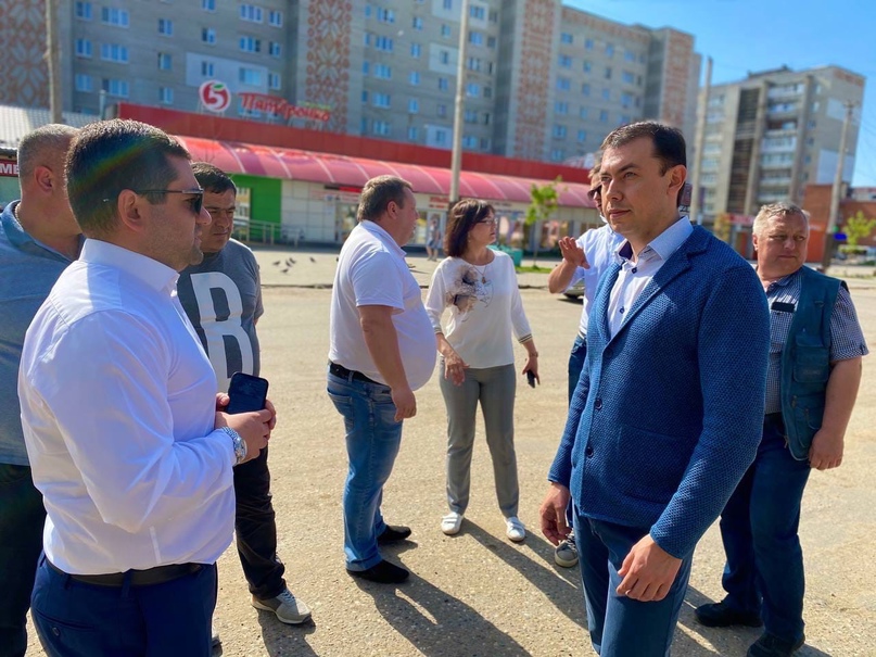 Глава района Дмитрий Юнусов встретился с руководством генподрядчика по ремонту двух дорожных объектов в Тутаеве