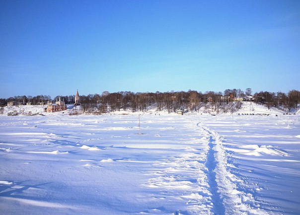 В Тутаеве официально открывается пешеходная переправа через Волгу 