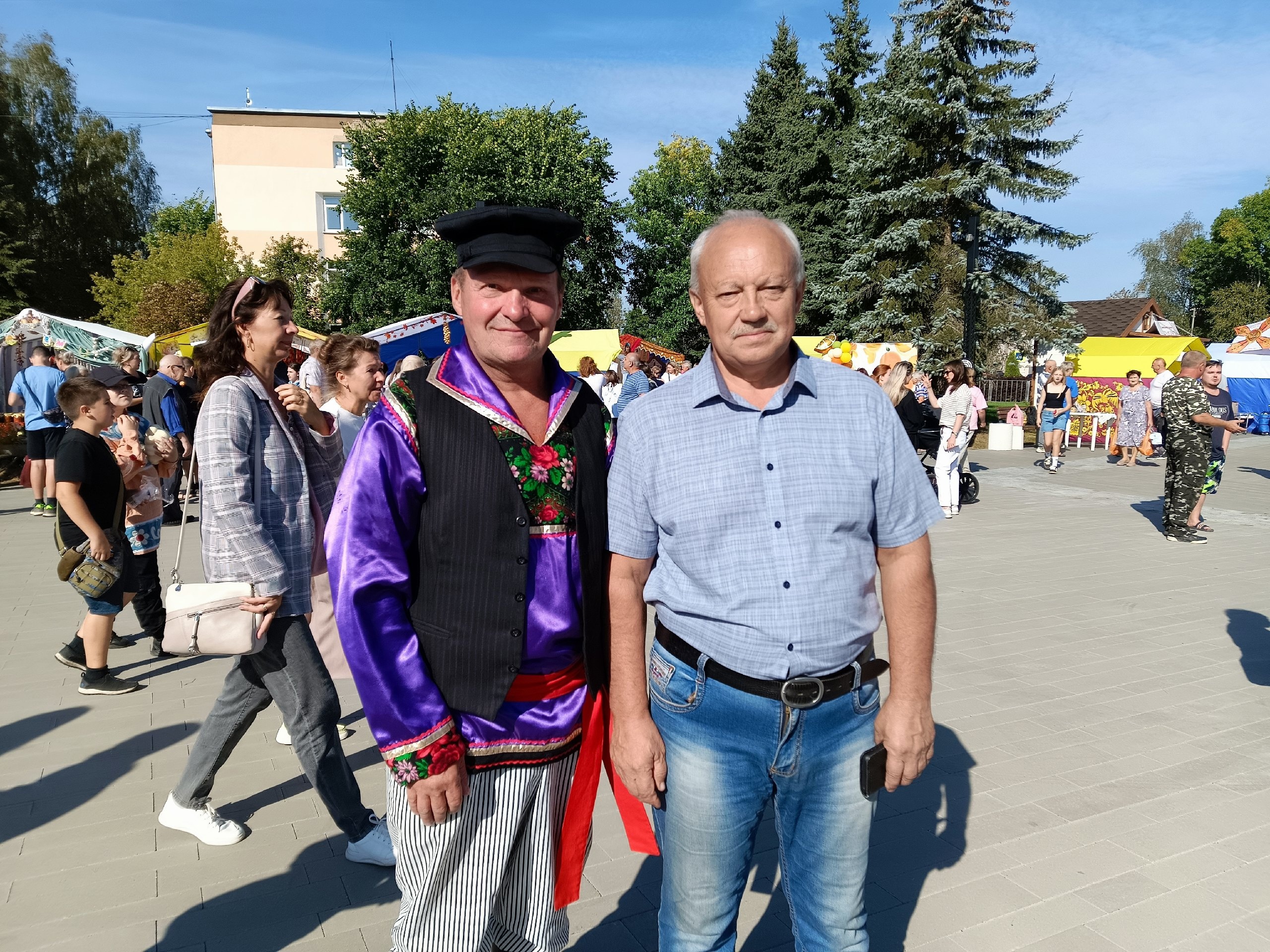 С широкой Борисоглебской ярмаркой!