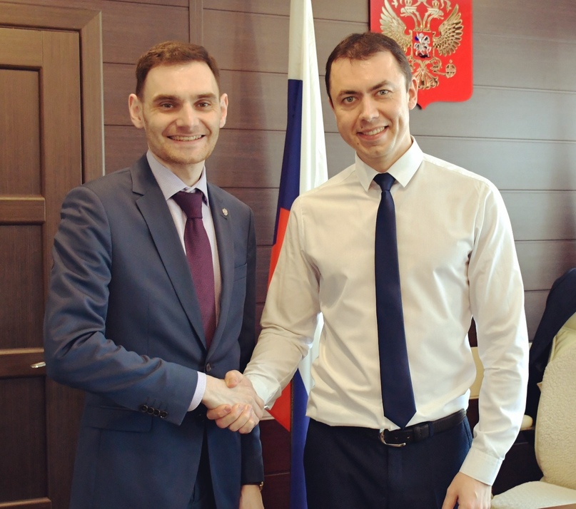 Во вторник, 2 апреля, в администрации Тутаевского района побывал с рабочим визитом директор Департамента региональной политики и взаимодействия с органами местного самоуправления Артем Иванов