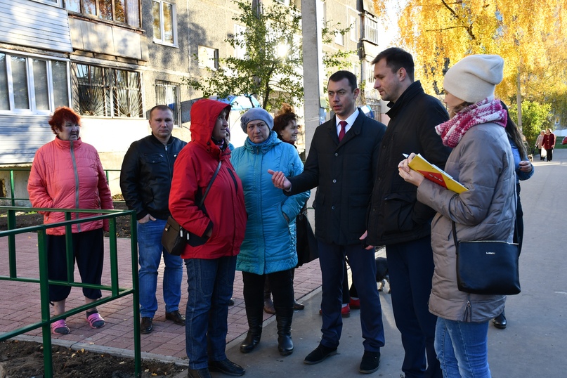 В Тутаеве началась общественная оценка и приемка дворов, благоустройство которых проходило по программе "Решаем вместе"