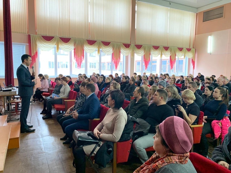 ЧТО НУЖНО, ЧТОБЫ ПОСТРОИТЬ СТАДИОН У ШКОЛЫ №3  Перед тем, как начнется строительство, предстоит обеспечить на площадке надежное водоотведение