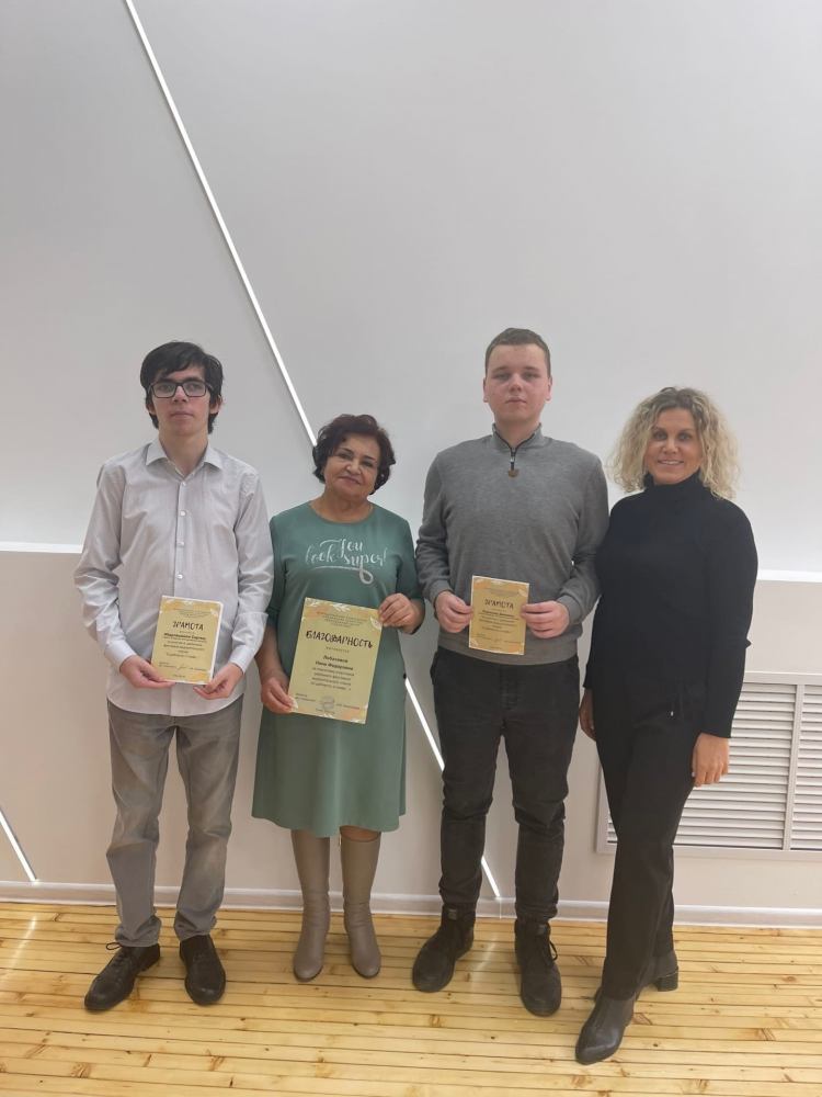 Состоялся районный фестиваль выразительного чтения «О доблести, о славе…»