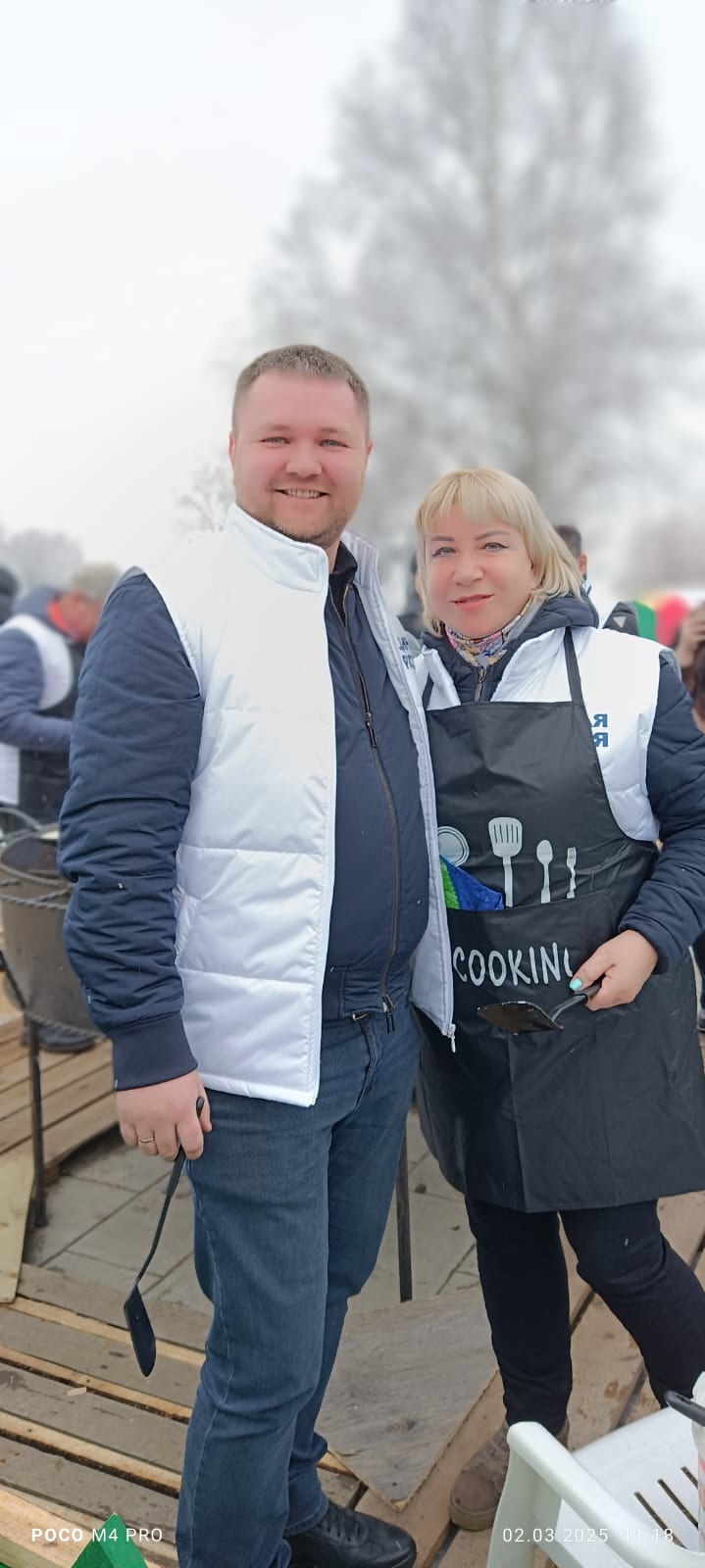 С широкой Масленицей!