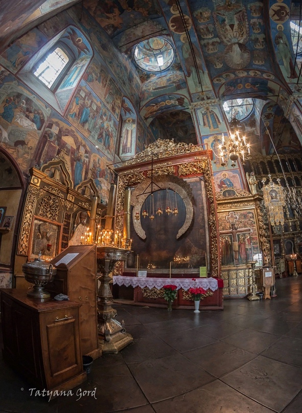 В это воскресенье, 16 мая, в Воскресенском соборе в Тутаеве состоится перенесение образа Всемилостивого Спаса из зимнего храма в летний