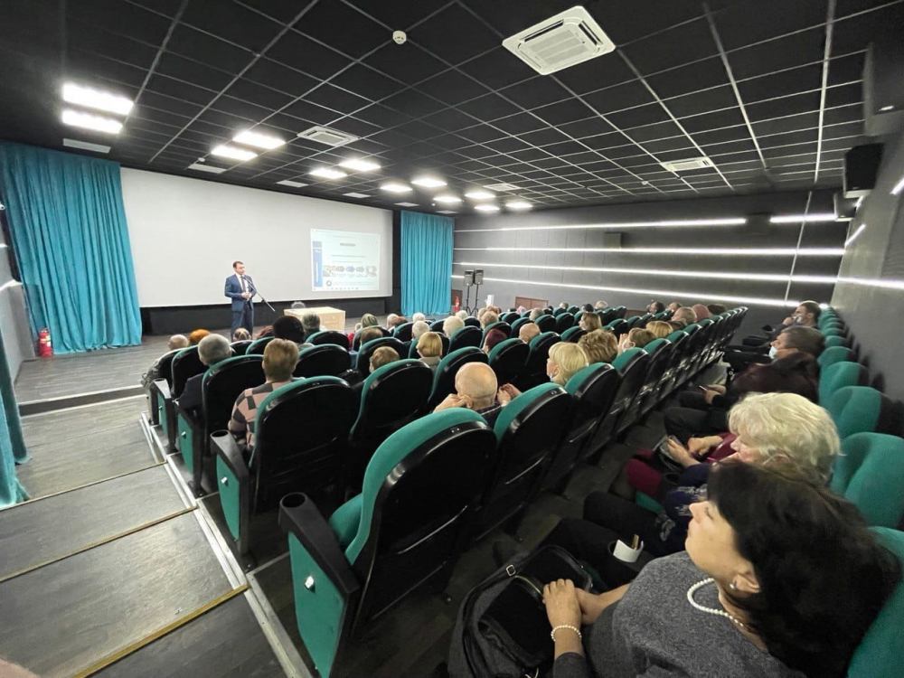 Глава района Дмитрий Юнусов встретился с представителями общественности