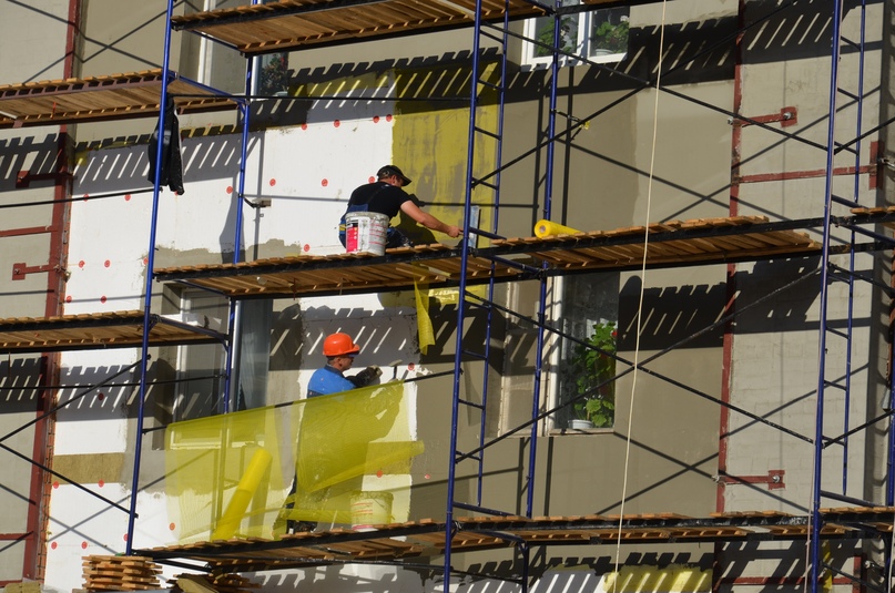 В Тутаеве продолжаются работы на объектах, включенных региональным Фондом капитального ремонта в программу текущего года