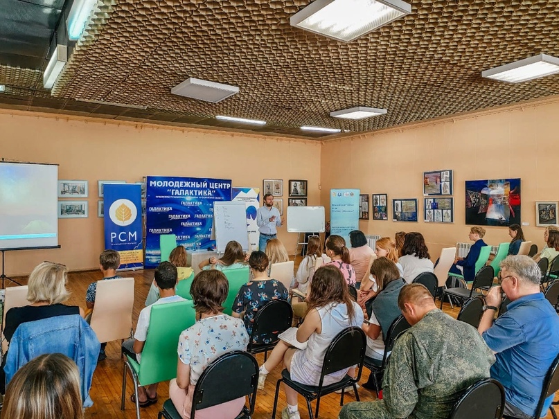 В [club102907097Молодежном центре «Галактика»] продолжается образовательное мероприятие «Проектная лаборатория»