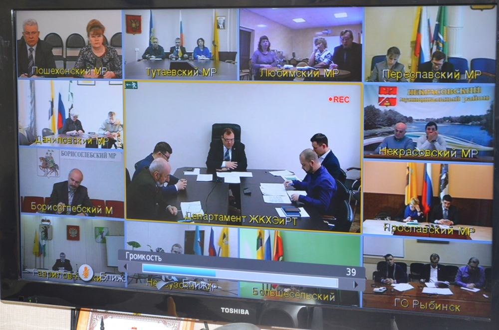 Контейнеры меняются, площадки облагораживаются