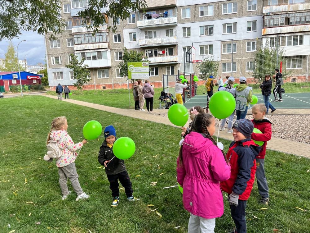 6 домов в Тутаеве получили благоустроенный двор со спортивно-игровой площадкой