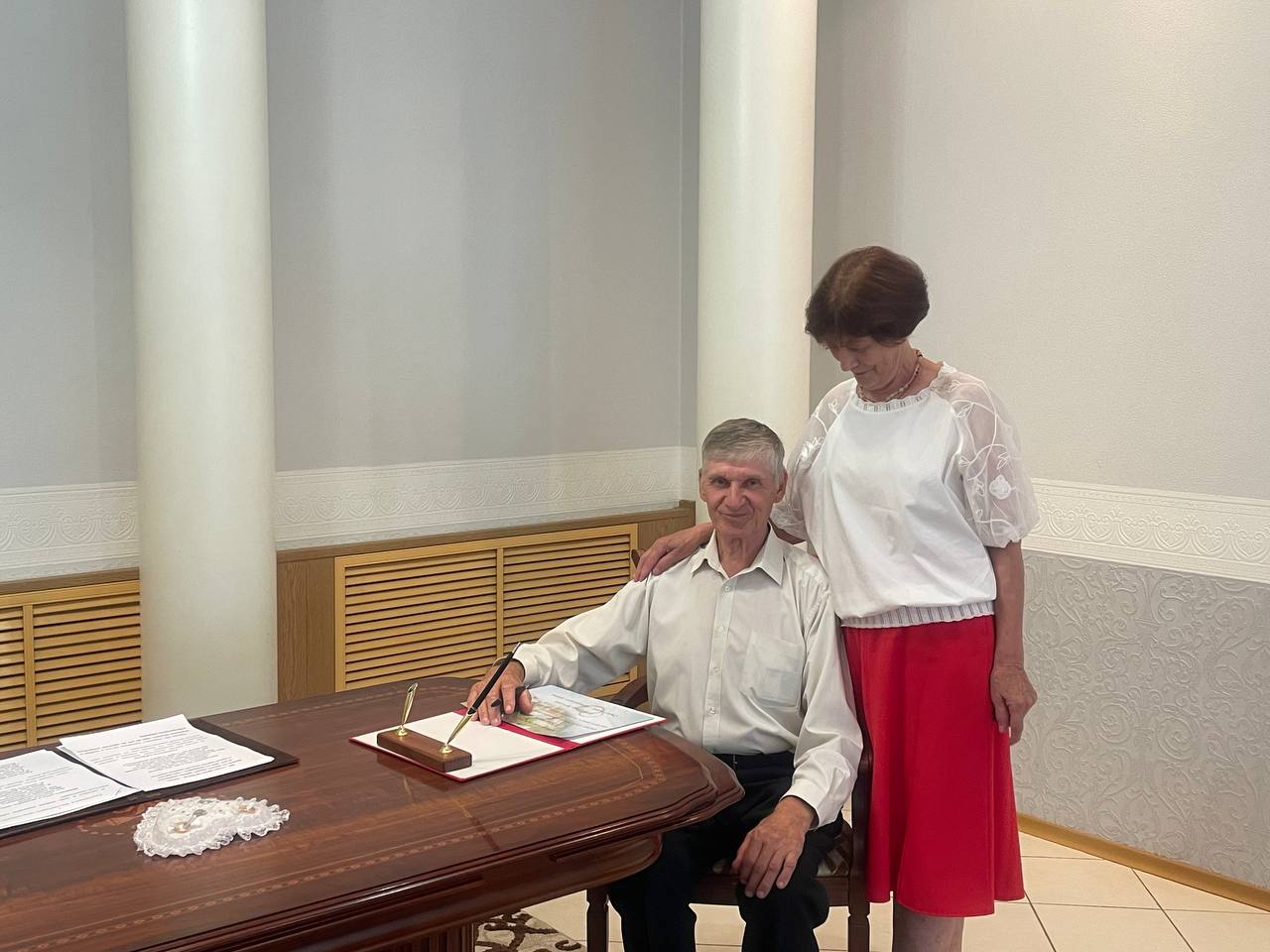 С золотой свадьбой!