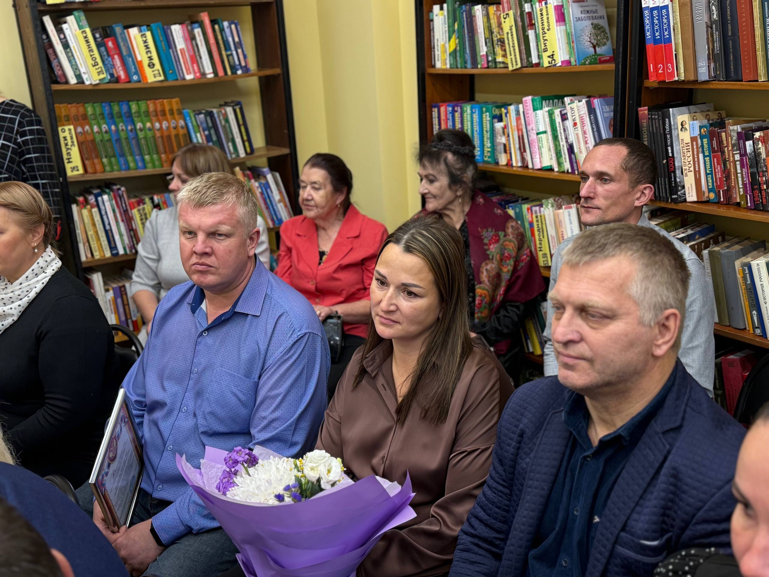 Прекрасное событие: открылась после обновления библиотека в Константиновском!