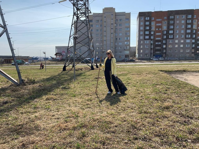 В Тутаевском районе дан старт проведению субботников!    Еще вчера первыми в борьбу за чистоту вступили жители левобережной части города, вышедшие на Кустодиевский бульвар