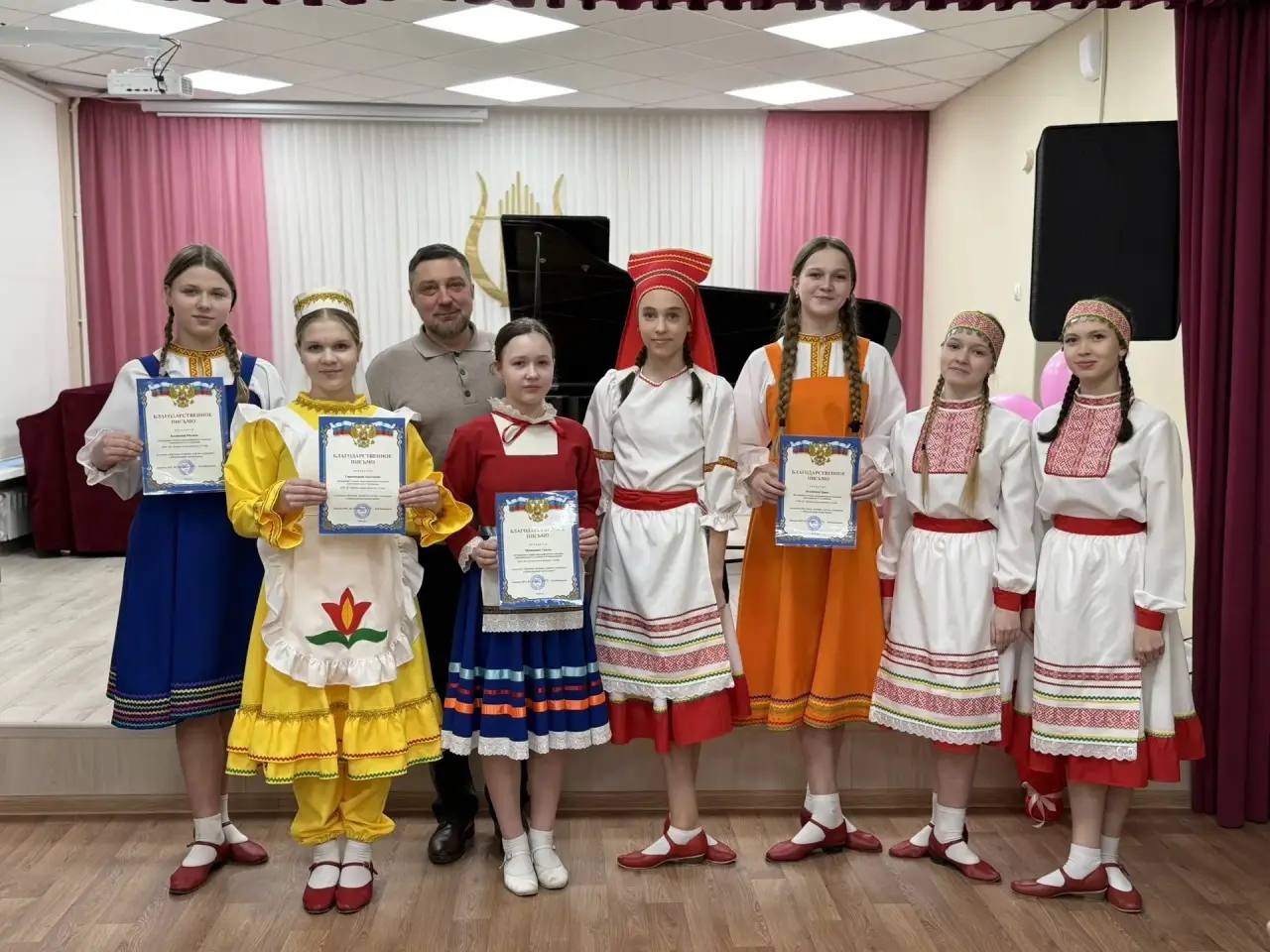 Торжественно открыли новый зал в детской школе искусств в Тутаеве!
