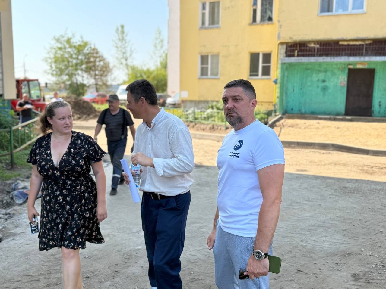 Благоустраивается двор на улице Розы Люксембург