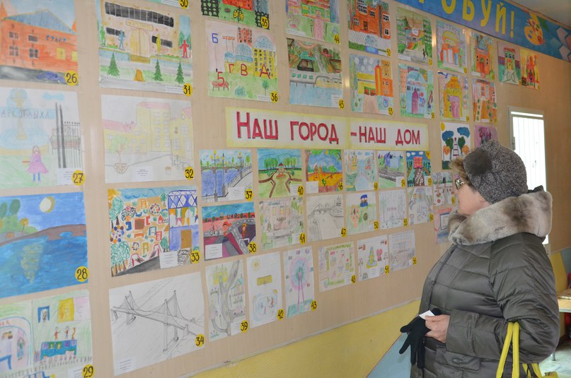 Не забываем проголосовать за работы участников конкурса детских рисунков "Наш город - наш дом!" Они очень надеются на поддержку! Трое победителей в своих возрастных категориях будут представлять Тутаевский район в региональном этапе конкурс