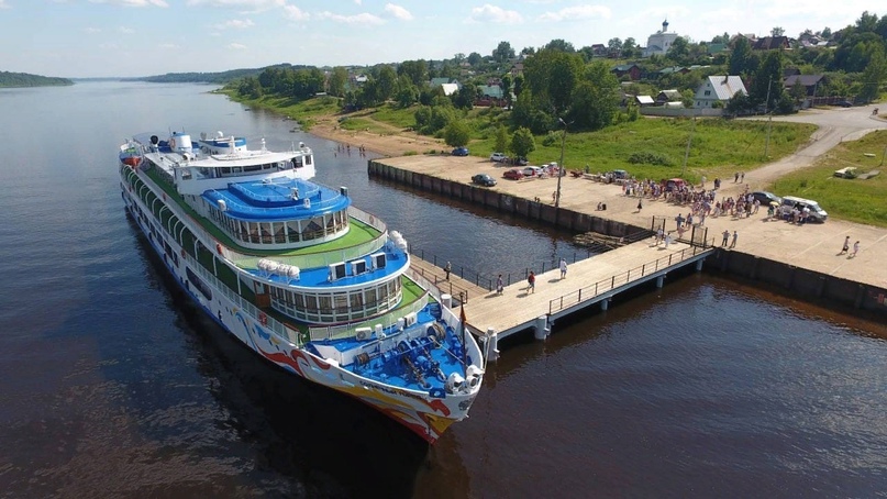 Сегодня в Тутаеве встретили первый теплоход с туристами