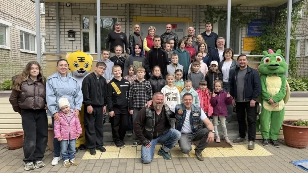 Большой праздник для детей из социально-реабилитационного центра