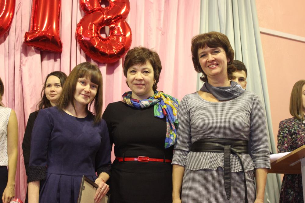 Выбрали лучших воспитателей и учителей