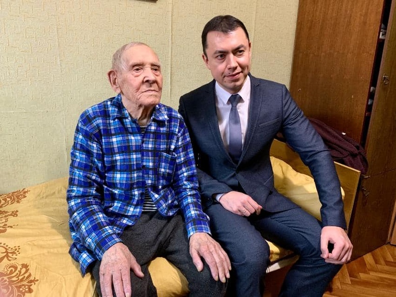 ПОЗДРАВИЛИ ВЕТЕРАНОВ