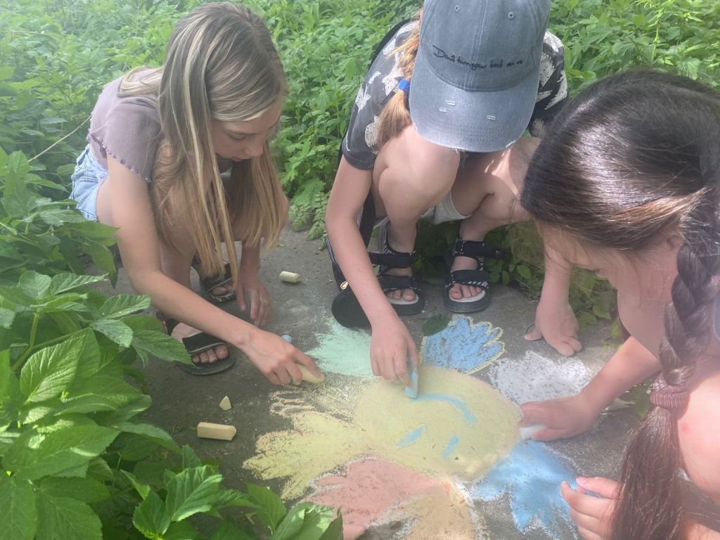 Фото 6 Рисую на асфальте.jpeg